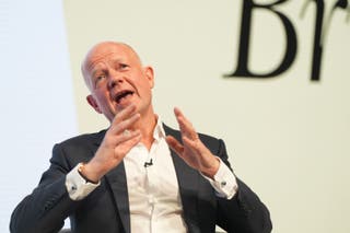 Lord William Hague says Donald Trump would be a hypocrite if he allowed the collapse of Ukraine