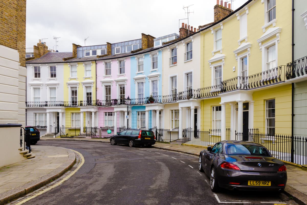 Primrose Hill residents rebel against Airbnb ‘pimping out’ street for Paddington Bear profit