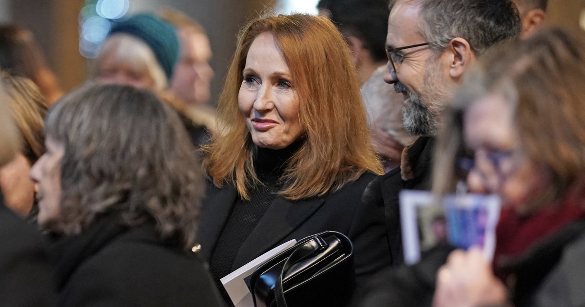 I would give JK Rowling a peerage for gender stance, says Kemi Badenoch | The Independent