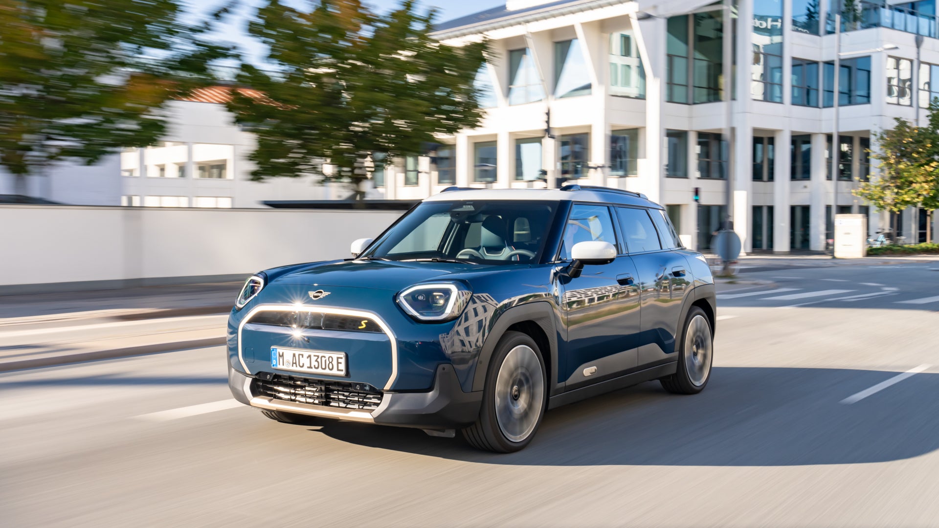 The new electric Mini Aceman fits between the smaller Cooper and larger Countryman models