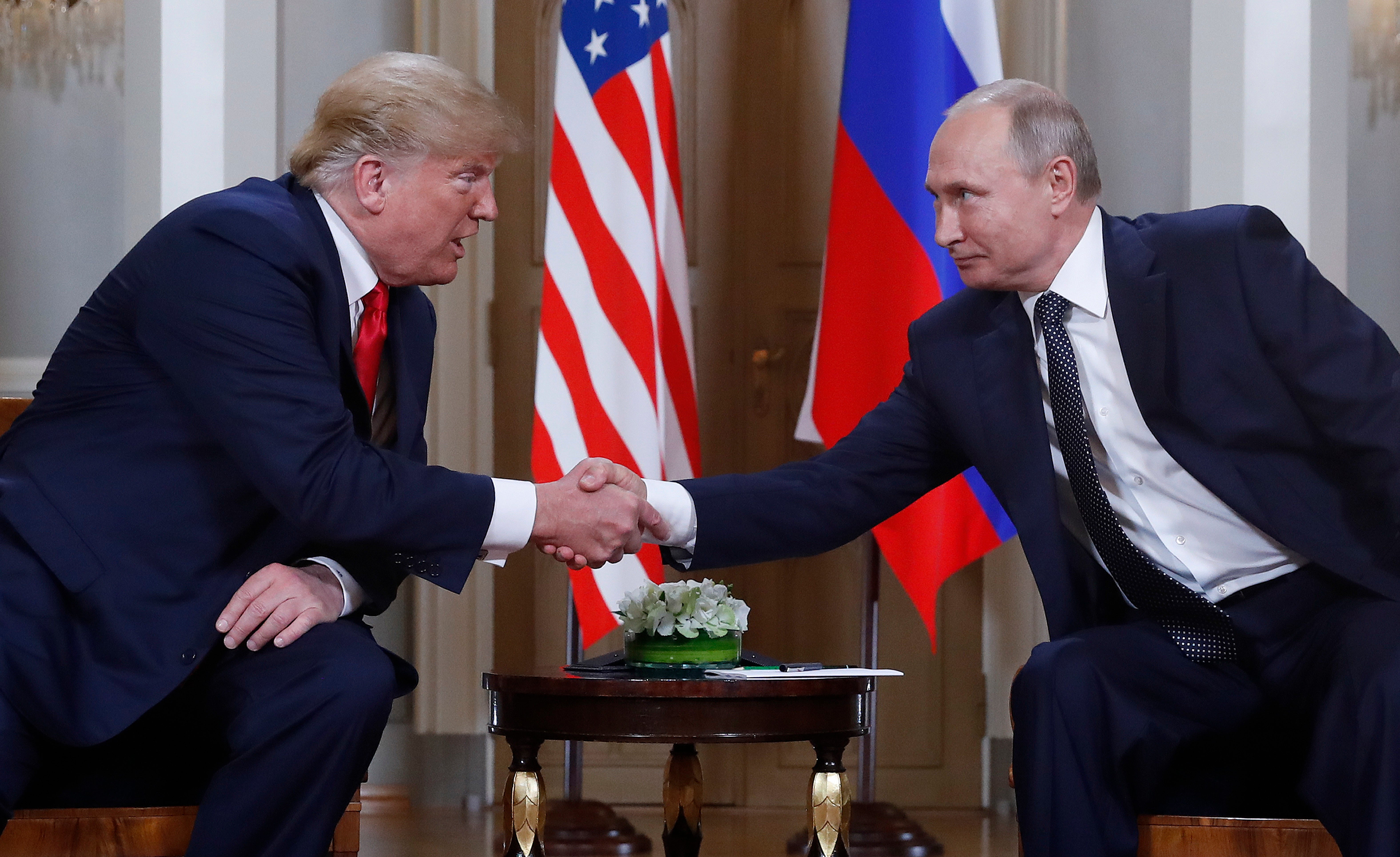 Vladimir Putin told Donald Trump it would be a “mistake” to supply Ukraine with weapons, years before the conflict started, according to a report in the New York Times.