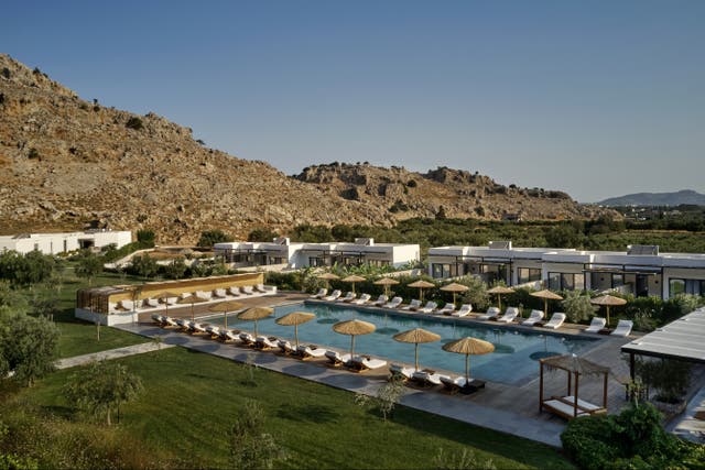 <p>Set against a rugged landscape, explore hotels looking over the Aegan Sea and a stone’s throw away from ancient historical landmarks </p>