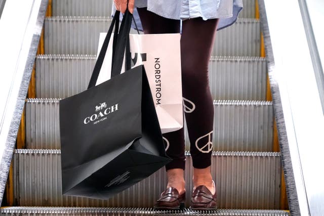 Retail Sales Wealthy Customers