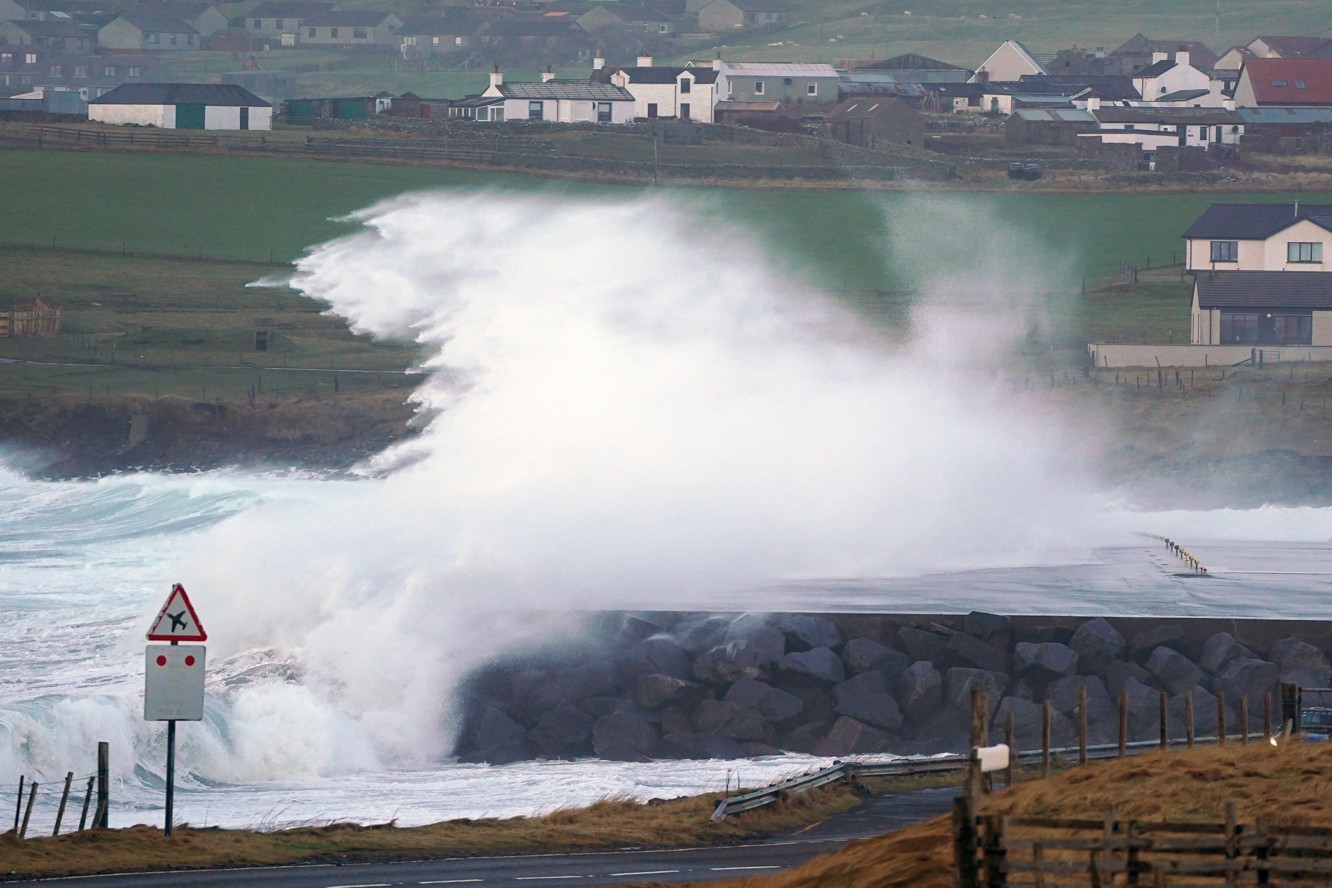 Storm Darragh: Drivers warned over flooded roads after danger to life ...