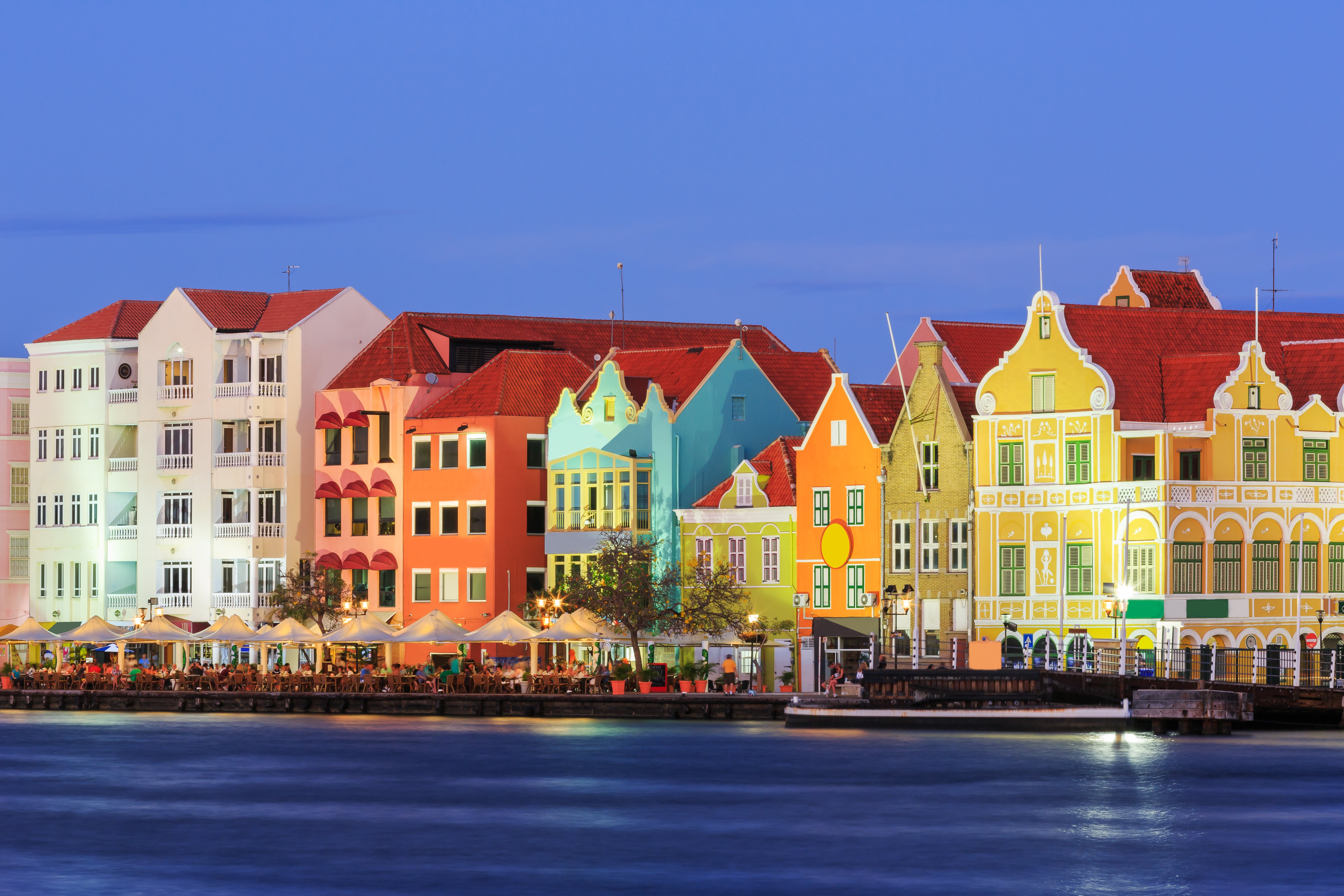 Aventuras e delícias locais podem ser encontradas em terra e no mar em Curaçao