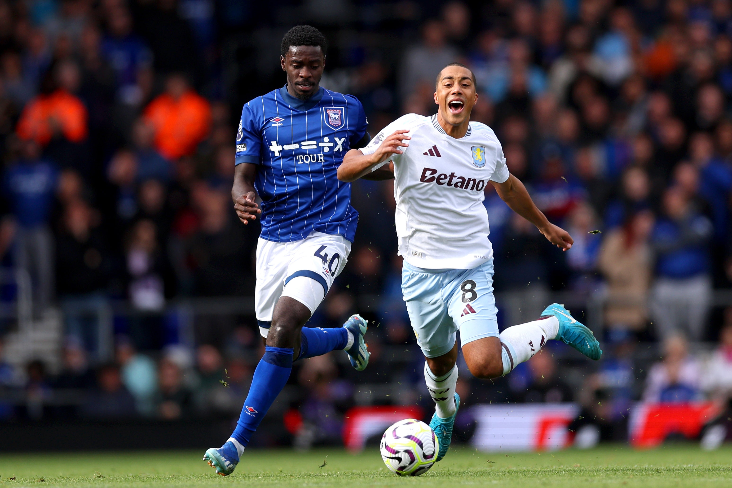 Ipswich defender Axel Tuanzebe ruled out for months…