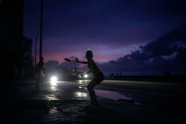 APTOPIX Cuba Power Outage