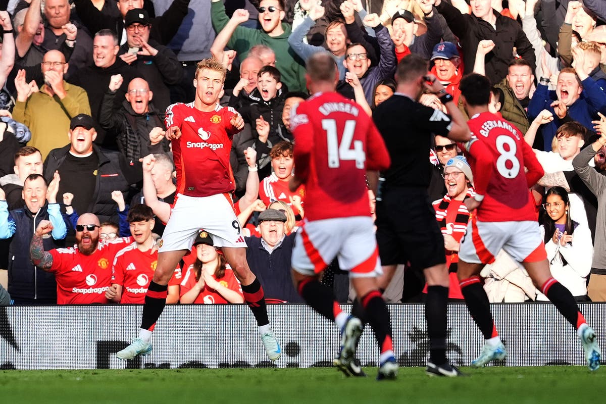 Manchester United Defeats Brentford 2-1 at Home