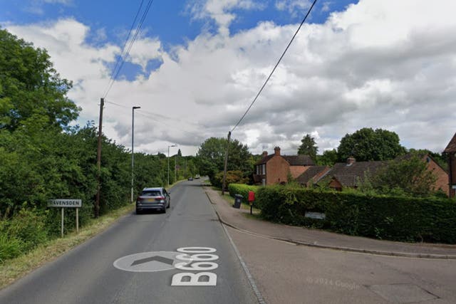 <p>People have been told to avoid the Cleat Hill area in Bedford </p>