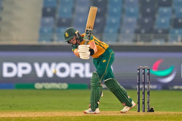 <p>Laura Wolvaardt gets South Africa off to a positive start</p>