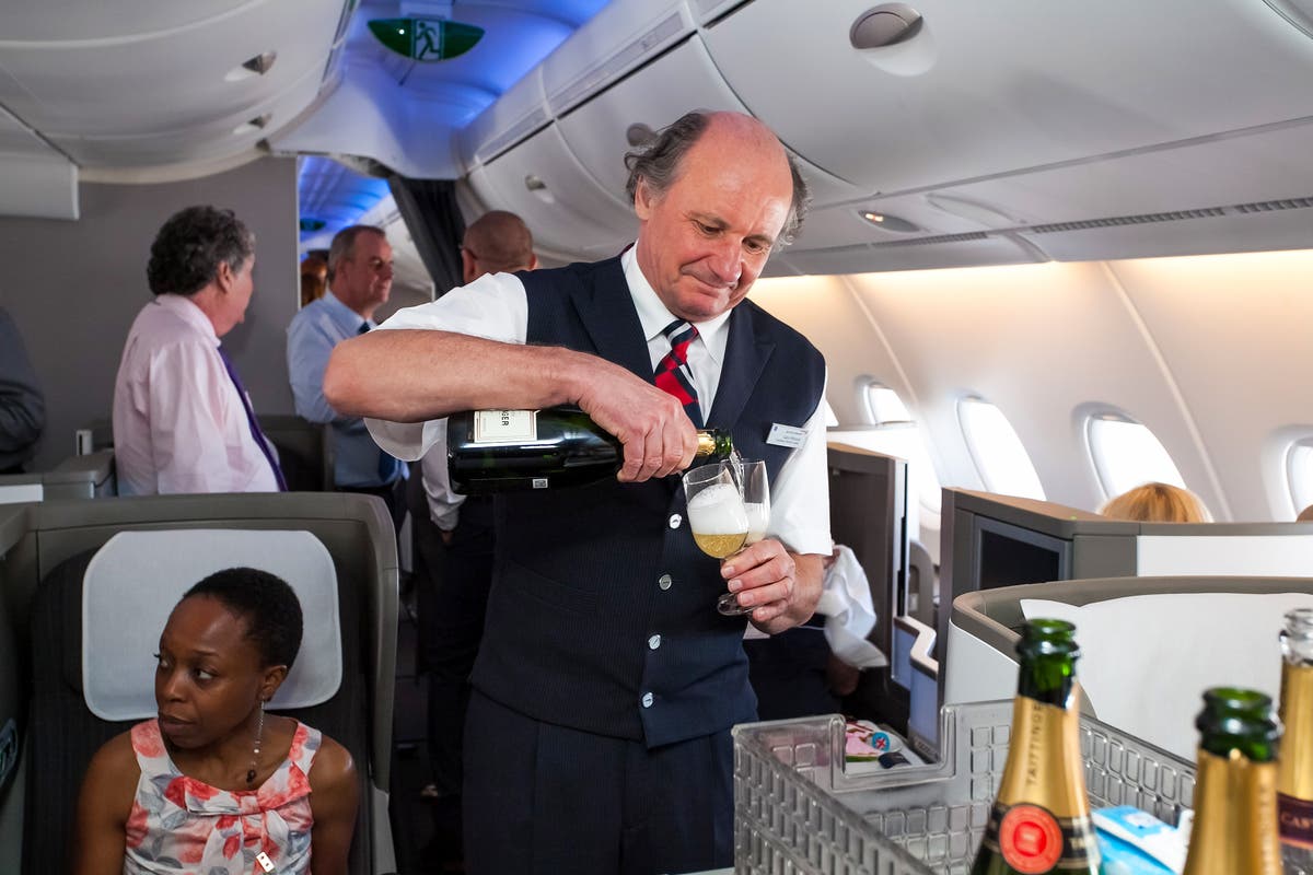 British Airways ‘downgrades’ brunch service as passengers say airline cutting costs