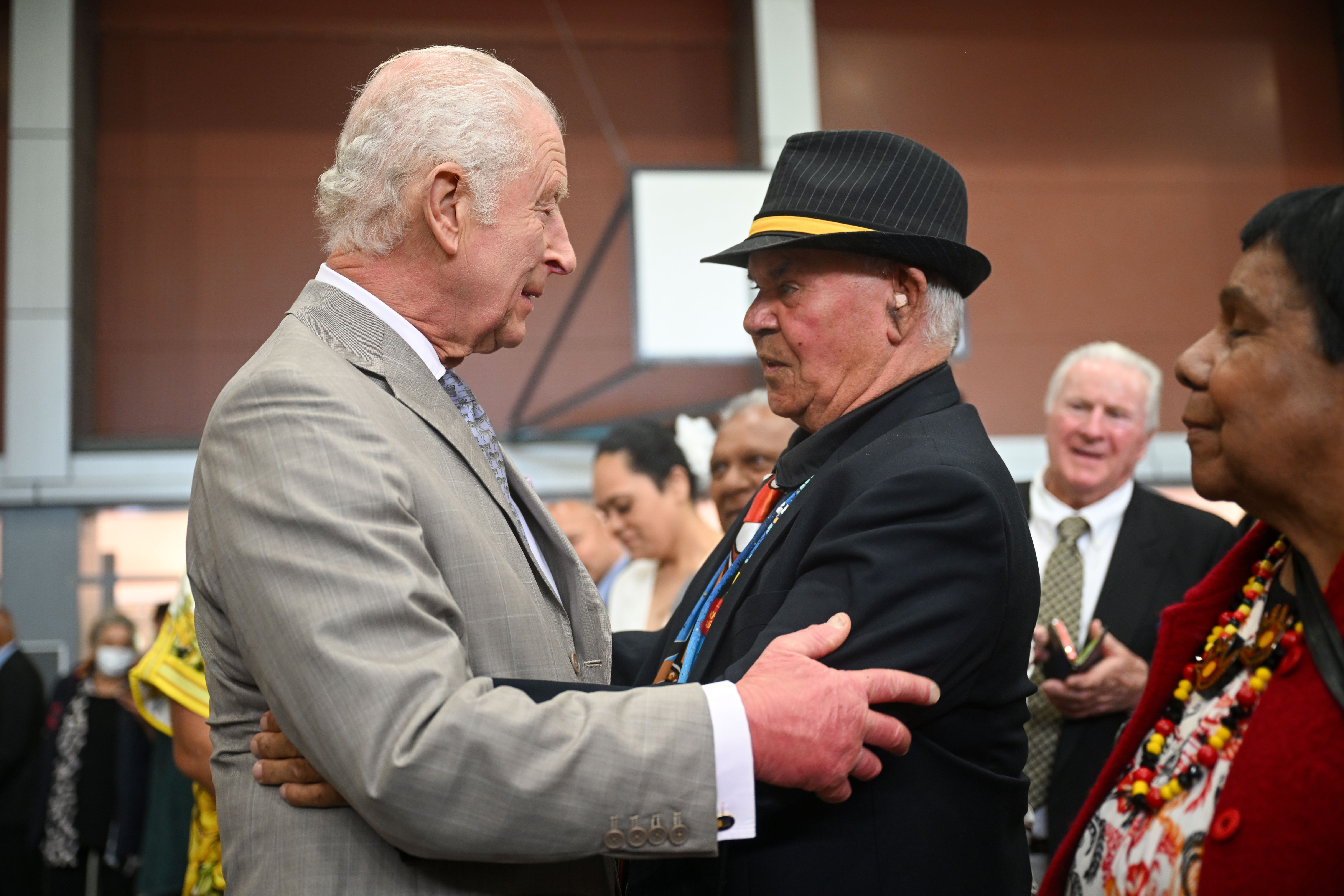 Het aangrijpende bezoek vond plaats op de laatste dag van Charles en Camilla's Australische tournee.