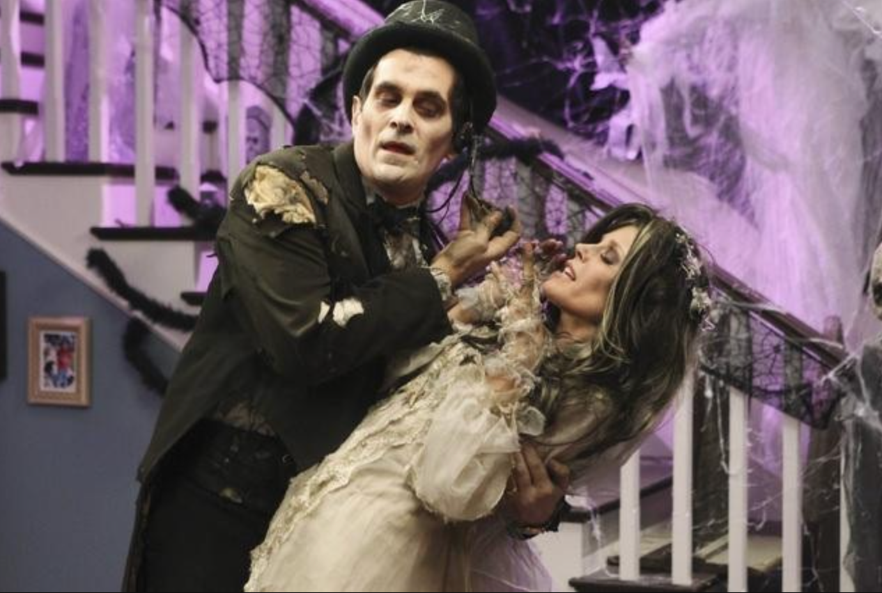 Ty Burrell’s Phil dips his corpse bride in ‘Modern Family’