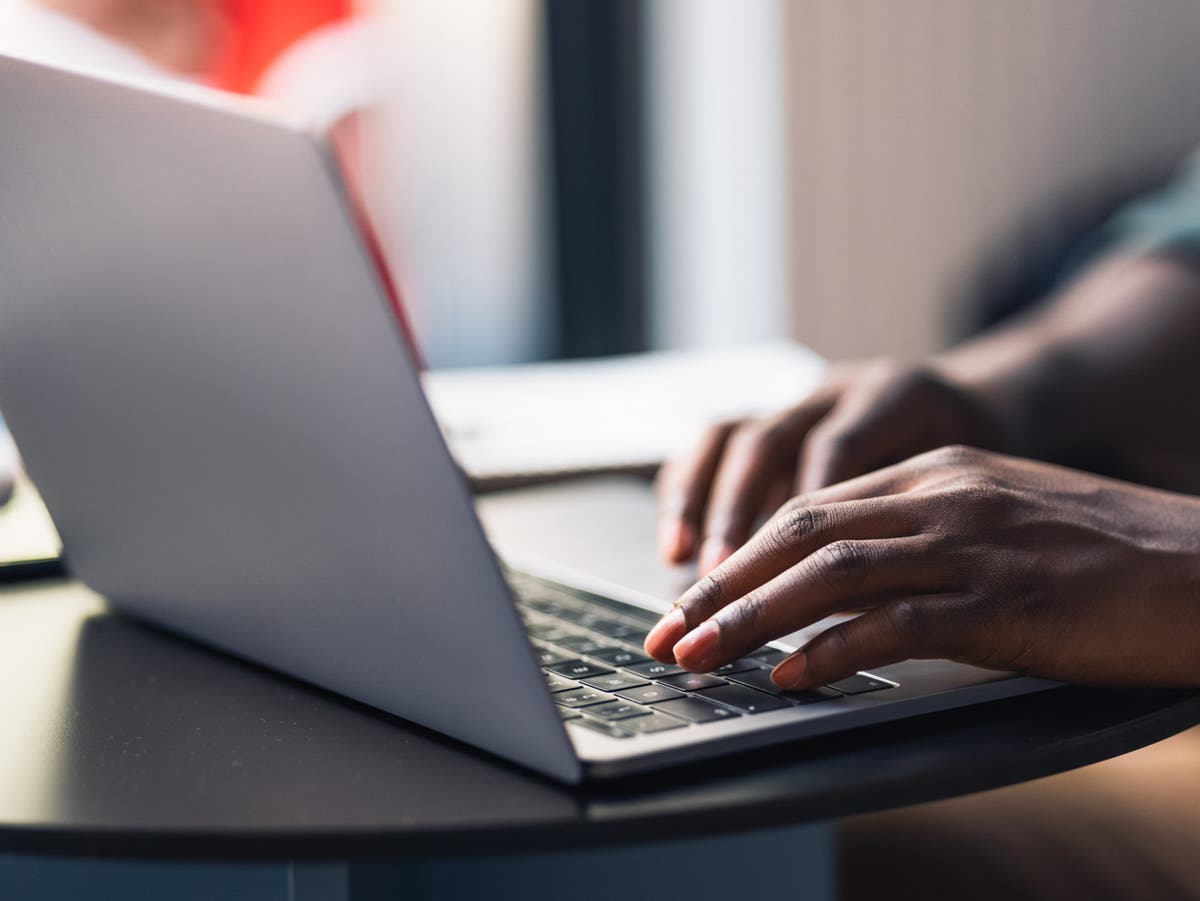 Husband&rsquo;s viral letter sends the internet into a frenzy after shock ending 