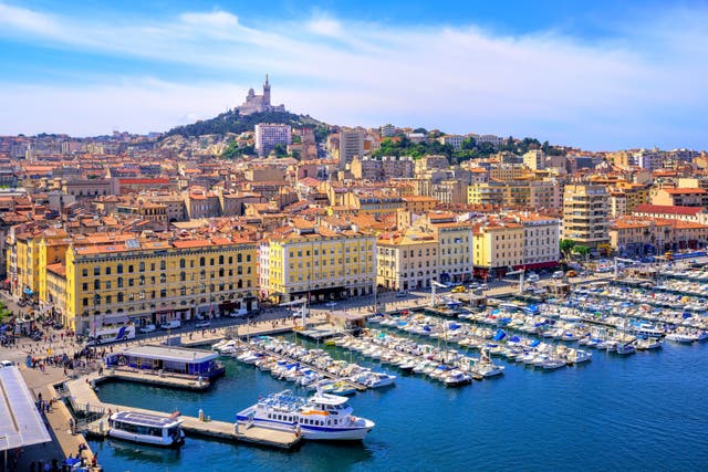 <p>Marseille has over 120,000 short term rental properites within the city </p>