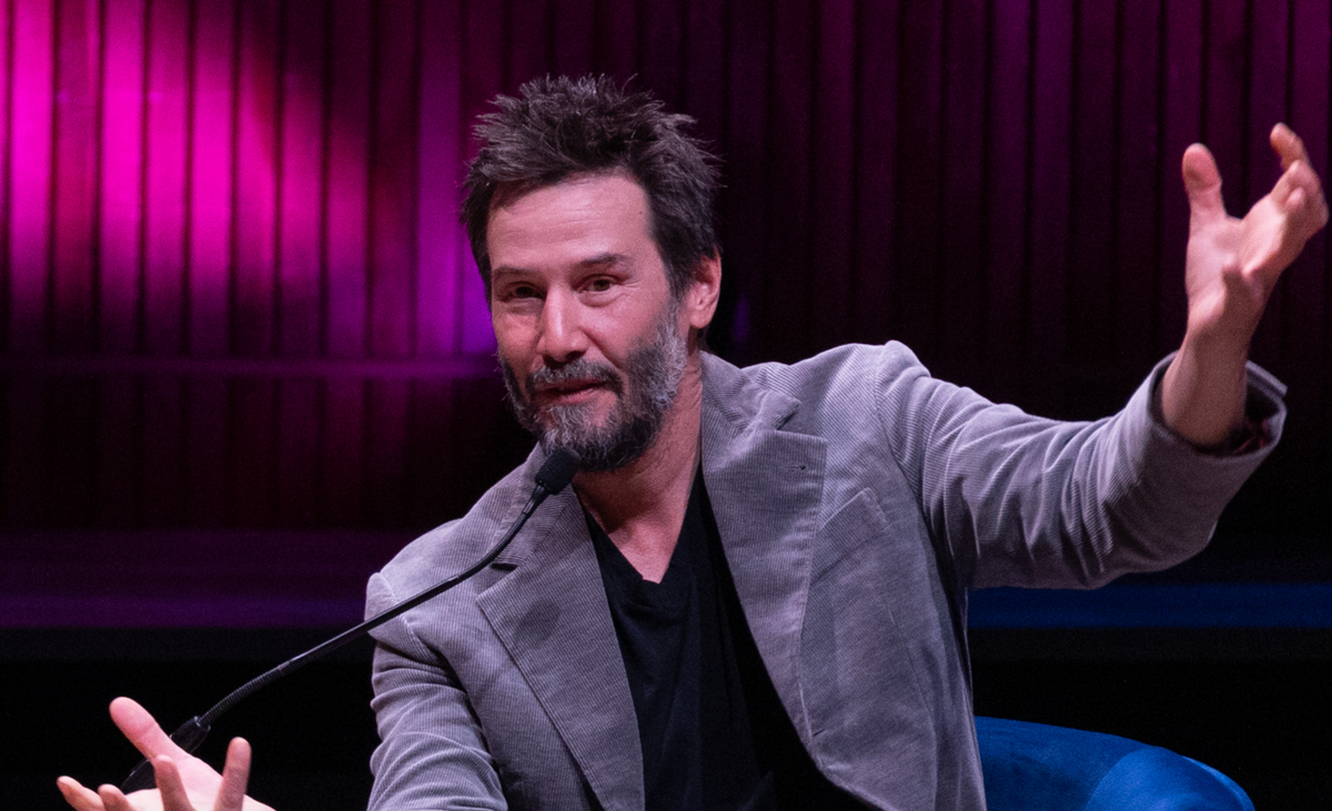 Keanu Reeves says âmovies are tough to get madeâ when asked about new comics project