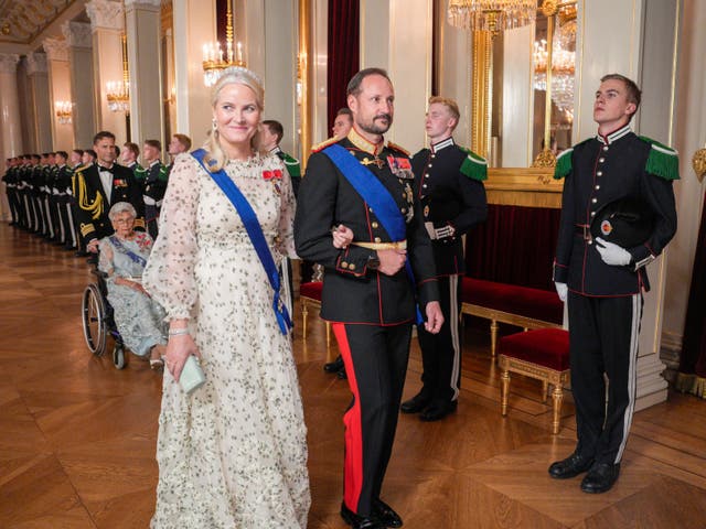 <p>Crown Princess Mette-Marit and Crown Prince Haakon arrive for a gala dinner at the Royal Palace in Oslo </p>