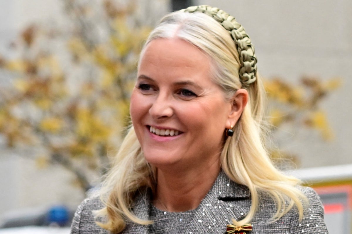 Norwegian PM condemns ‘poor judgement’ from crown princess over Epstein links