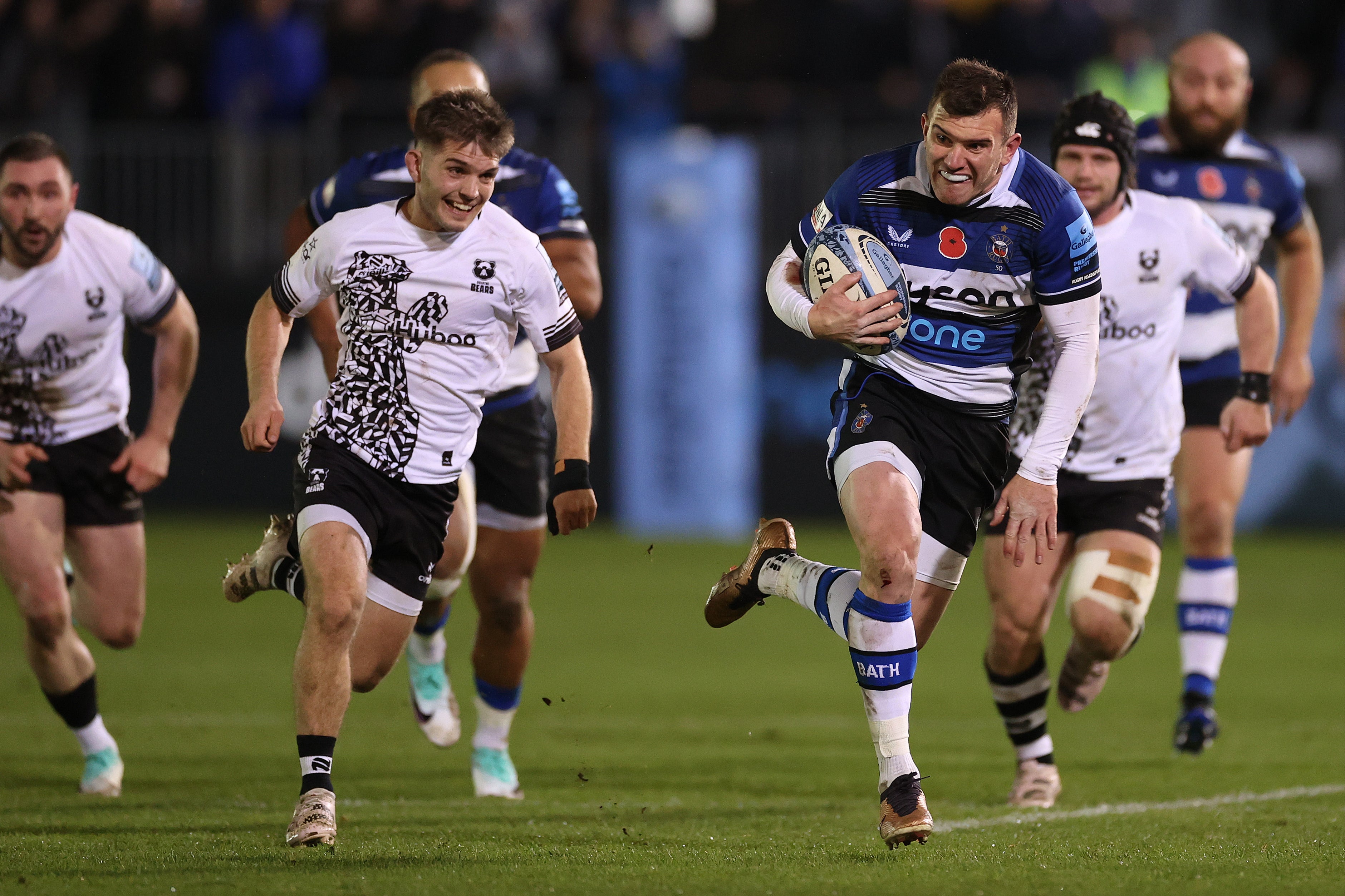 Harry Randall (left) is competing with Spencer for a starting shirt