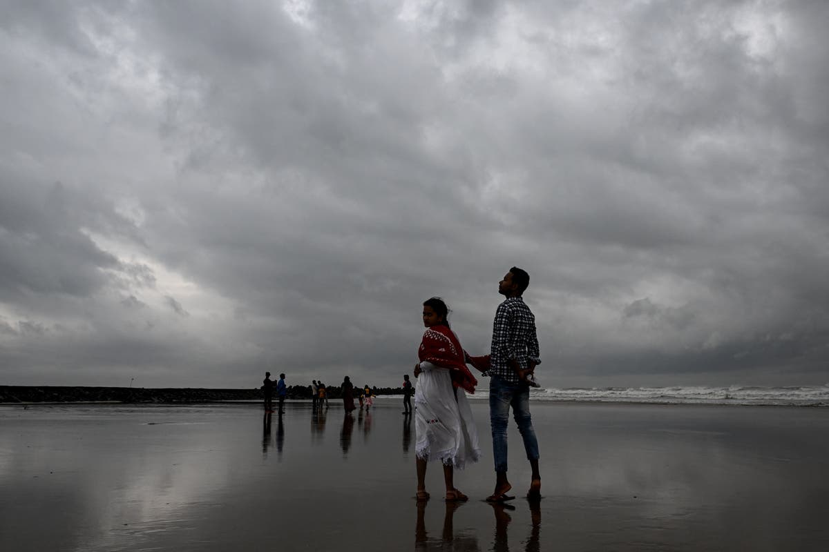 Mapped: Severe Cyclone Dana makes landfall in India prompting a million people to evacuate