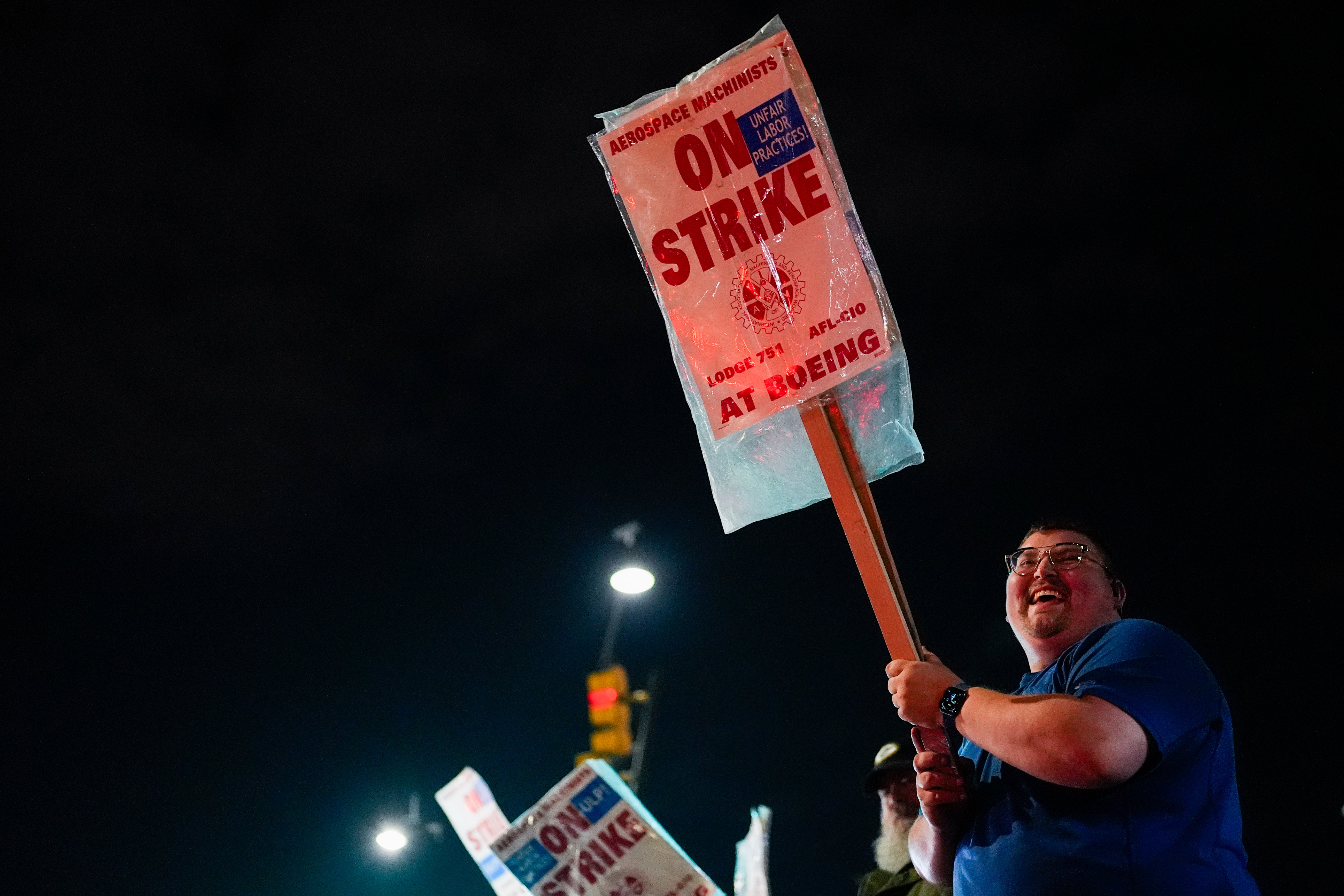 Boeing Workers Will Vote On A New Contract Offer To End 7-week-old ...