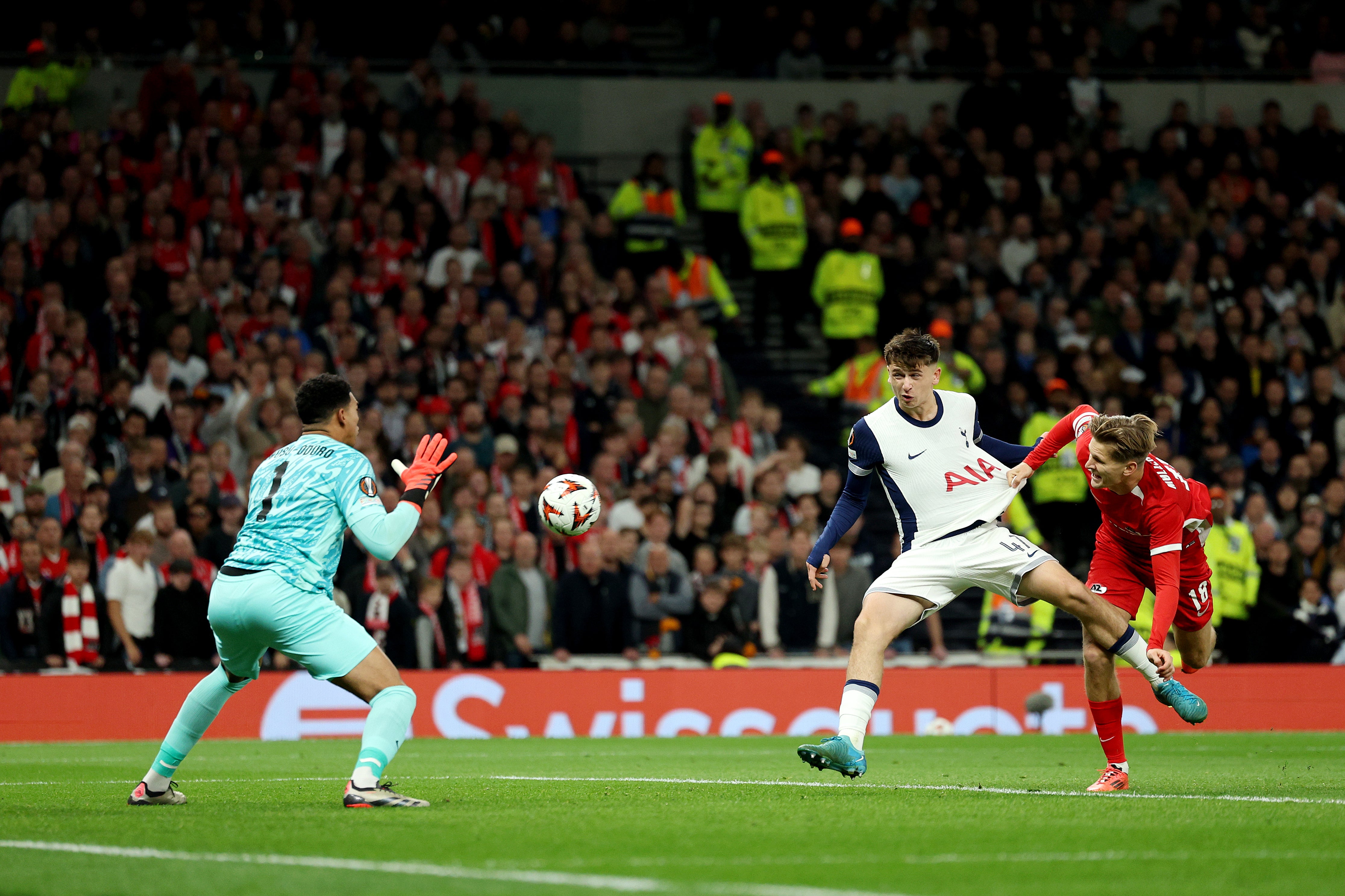 Moore had the chance to score his first Spurs goal