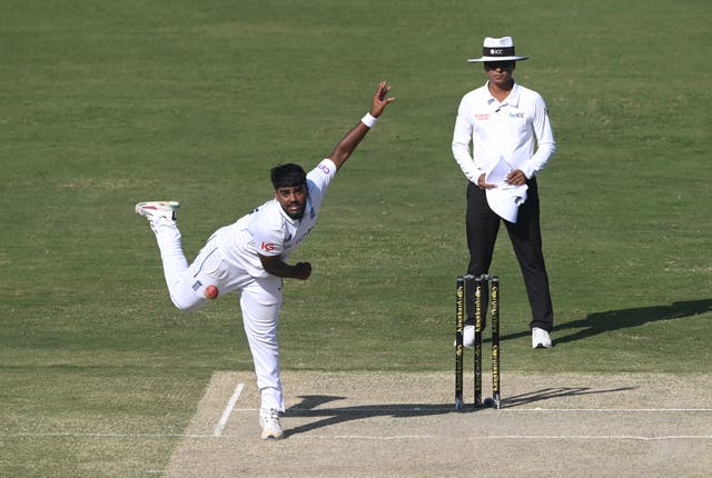 <p>Rehan Ahmed took three wickets for 25 runs to reduce Pakistan to 187-7 at lunch on Day 2 of the third test match</p>