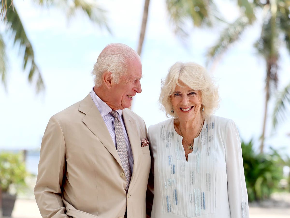 Palace releases new portrait of King and Queen as their Samoa trip ends