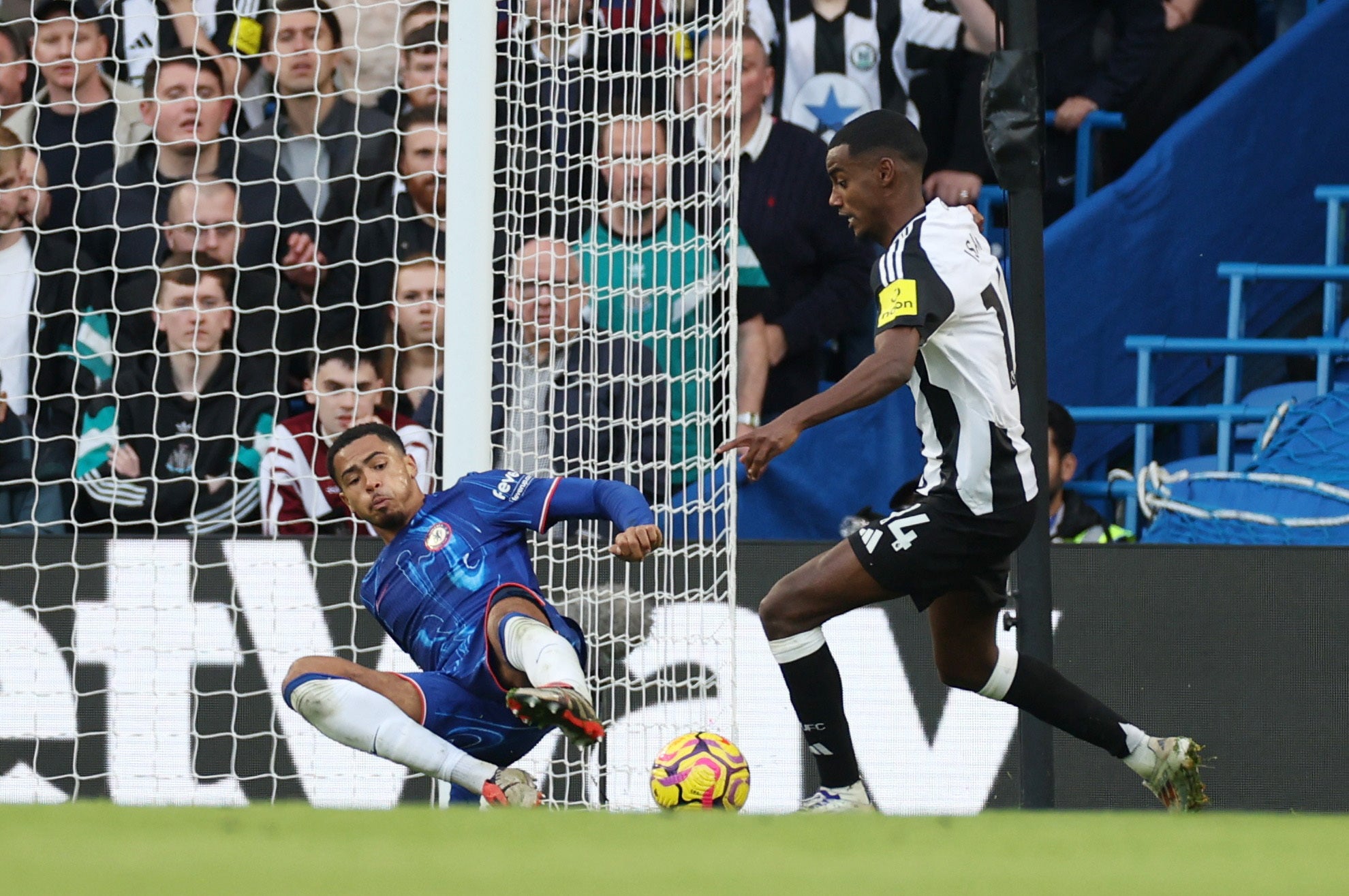 Alexander Isak equalised after Nicolas Jackson’s opener