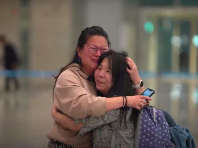 <p>After decades apart, sisters Darragh Hannan and Jee Won Ha embrace for the first time at Incheon airport, reunited through a MyHeritage DNA test that unveiled their shared past</p>