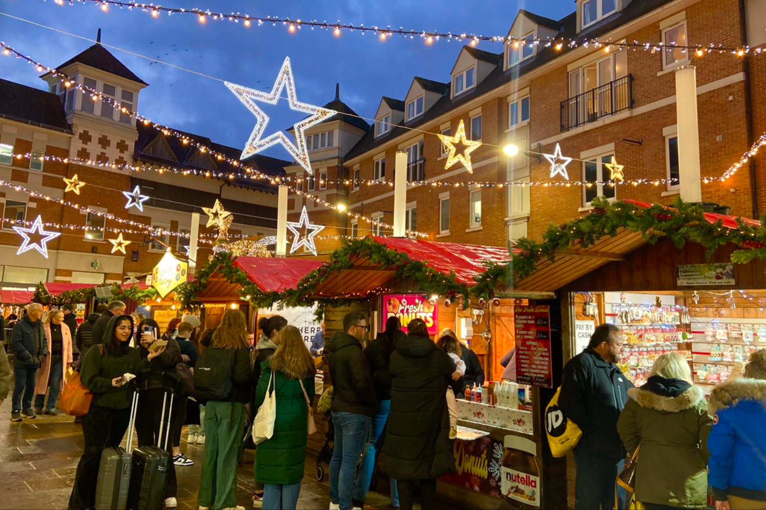 Há 150 feirantes no Mercado de Natal de Canterbury