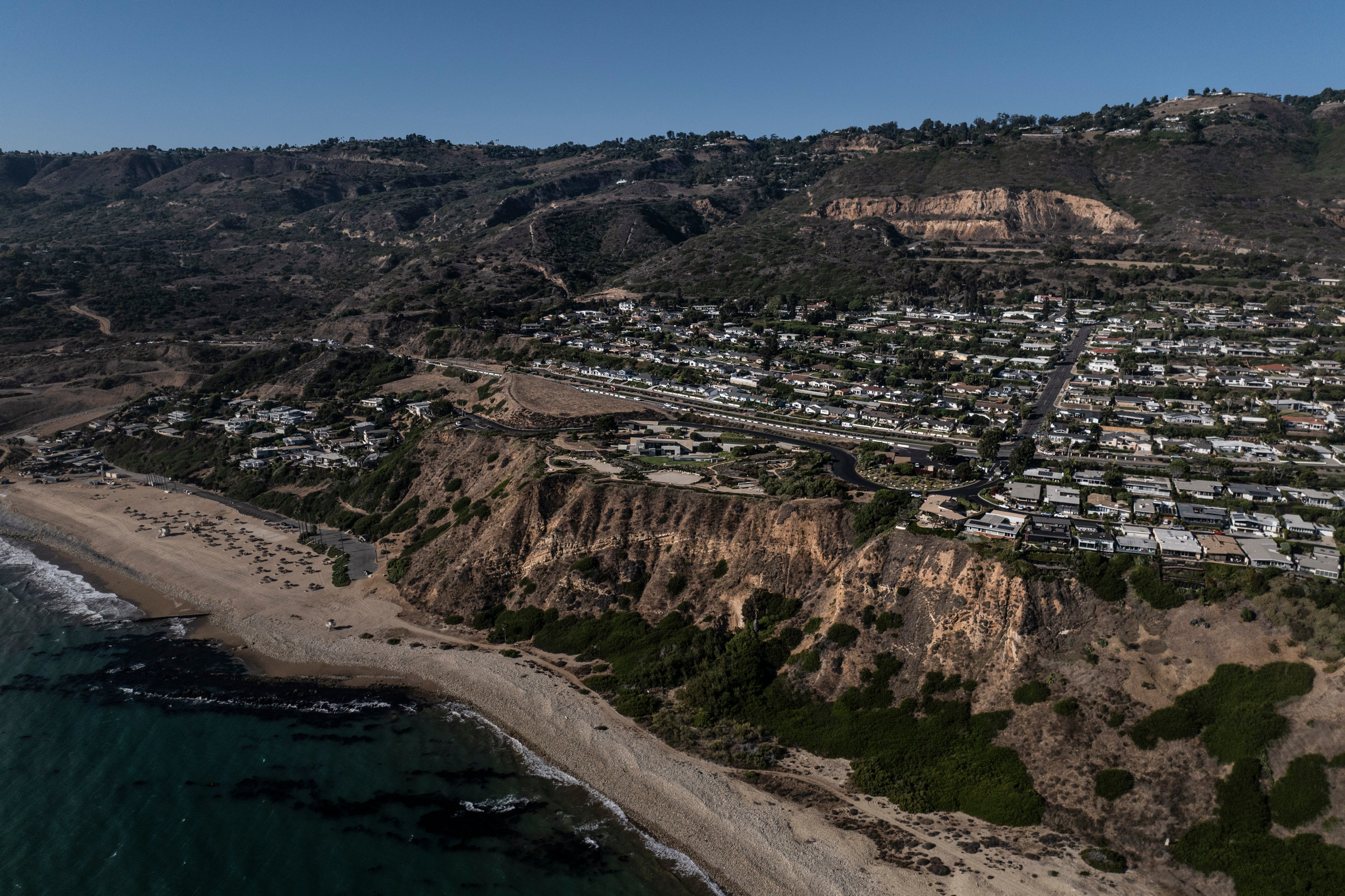 independent.co.uk - Via AP news wire - Residents of landslide-stricken city in California offered $42M in buyout program