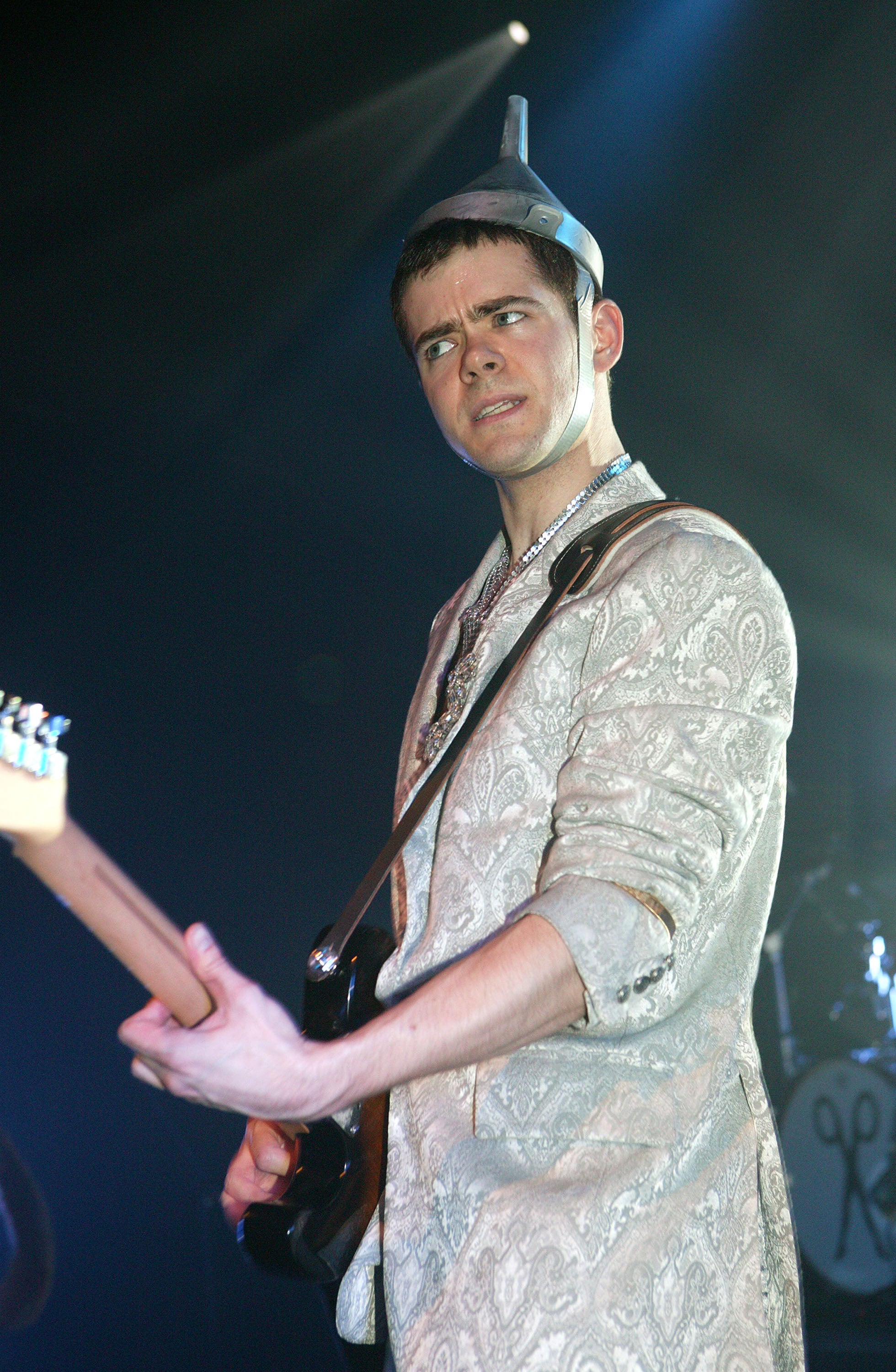 Del Marquis performing with the Scissor Sisters in 2004