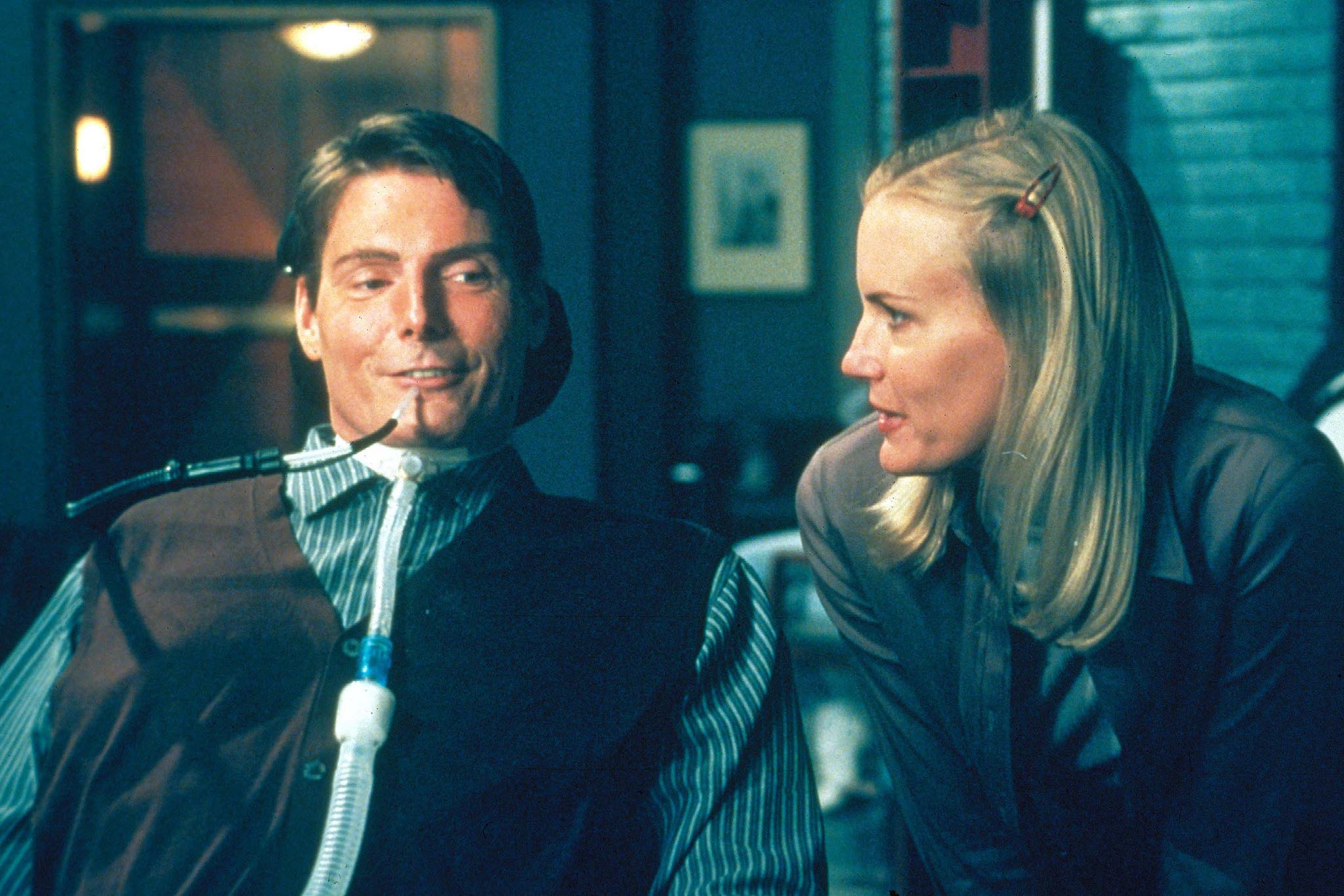 Hitch-not: Christopher Reeve and Daryl Hannah in 1998’s ‘Rear Window’