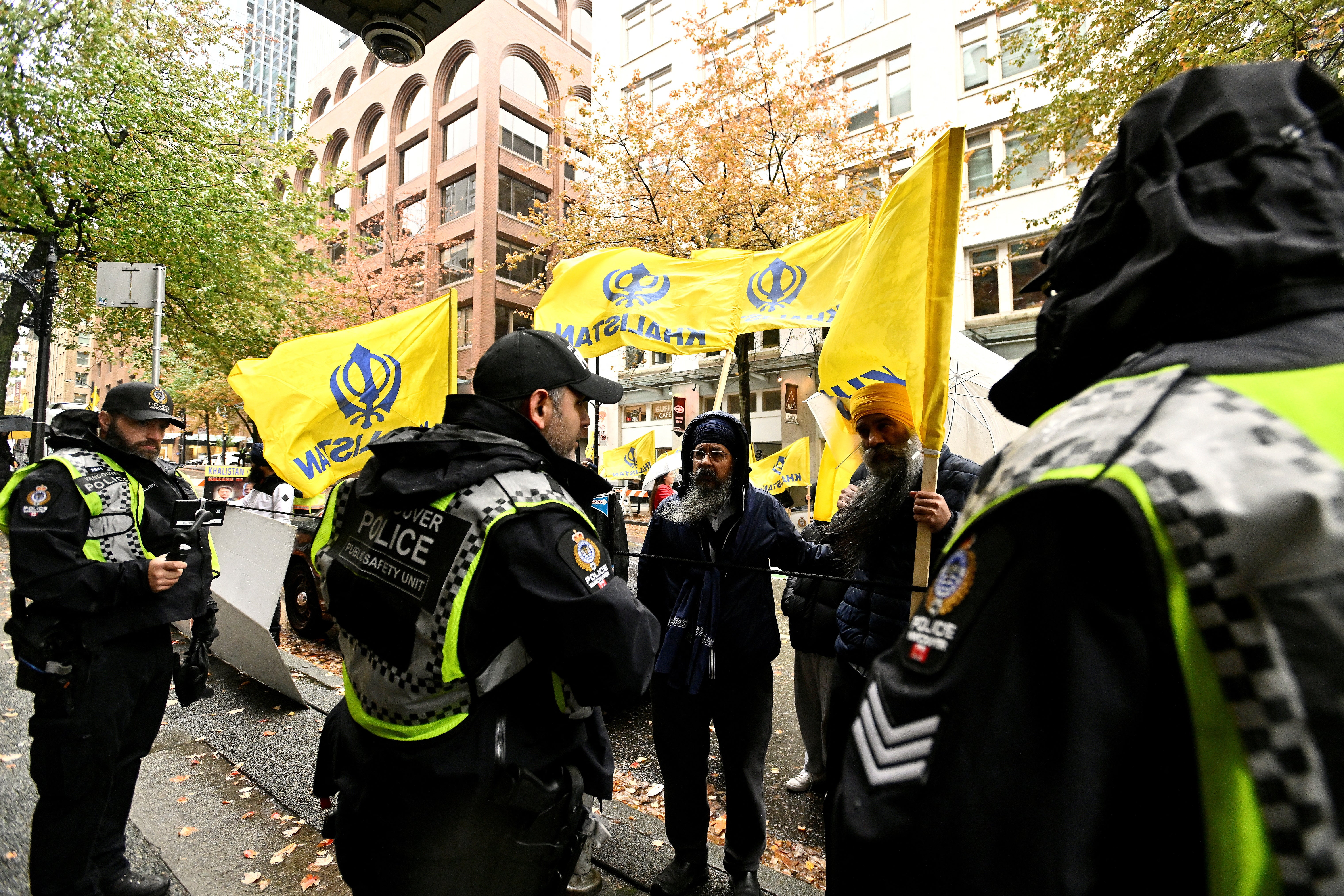 <p>Sikh protesters picket outside the Consulate General of India in Canada</p>