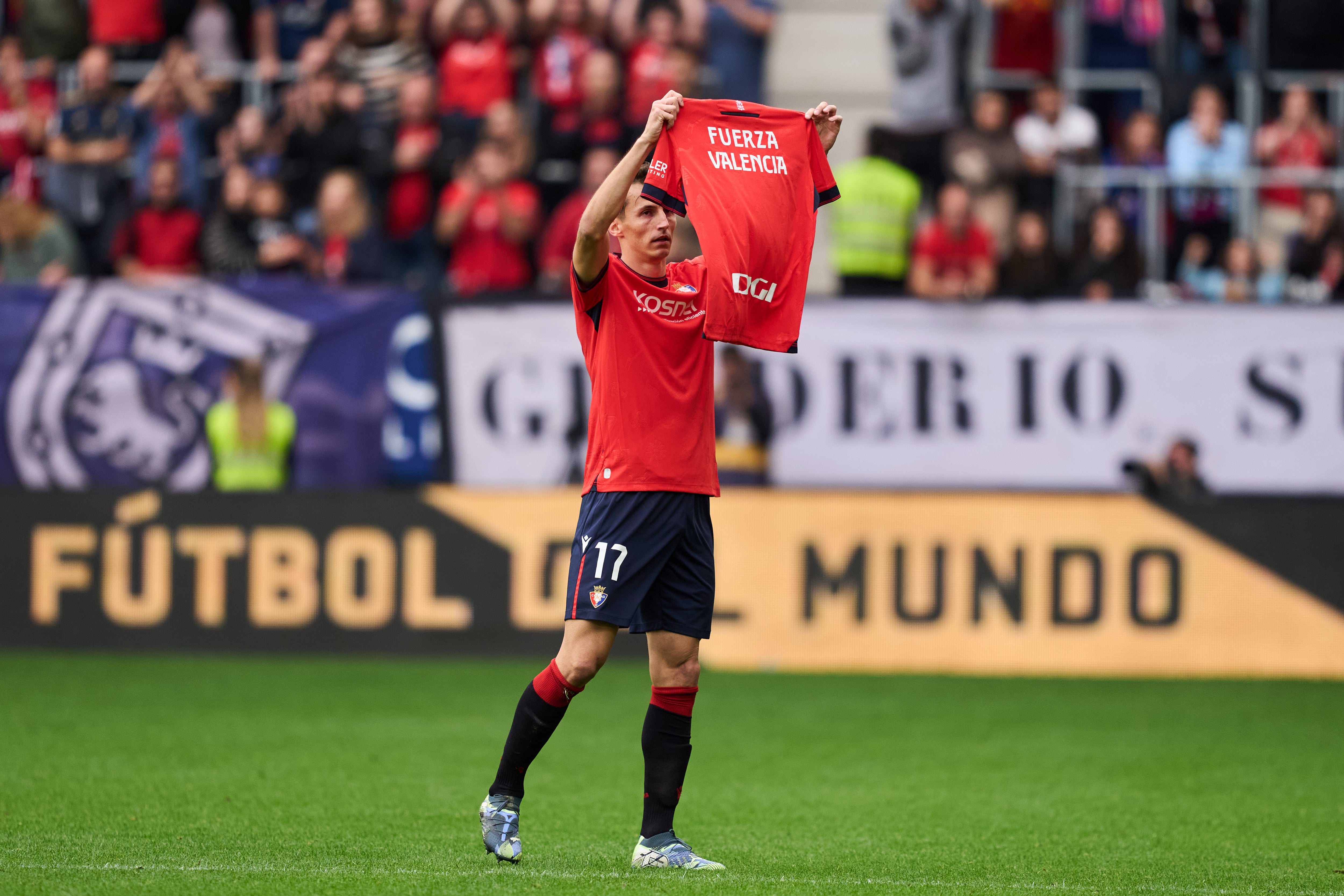 Ante Budimir of CA Osasuna celebrates after scoring goal during a LaLiga match