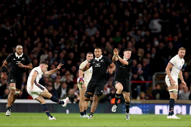 <p>George Ford’s last-minute drop goal sailed wide to hand New Zealand victory</p>