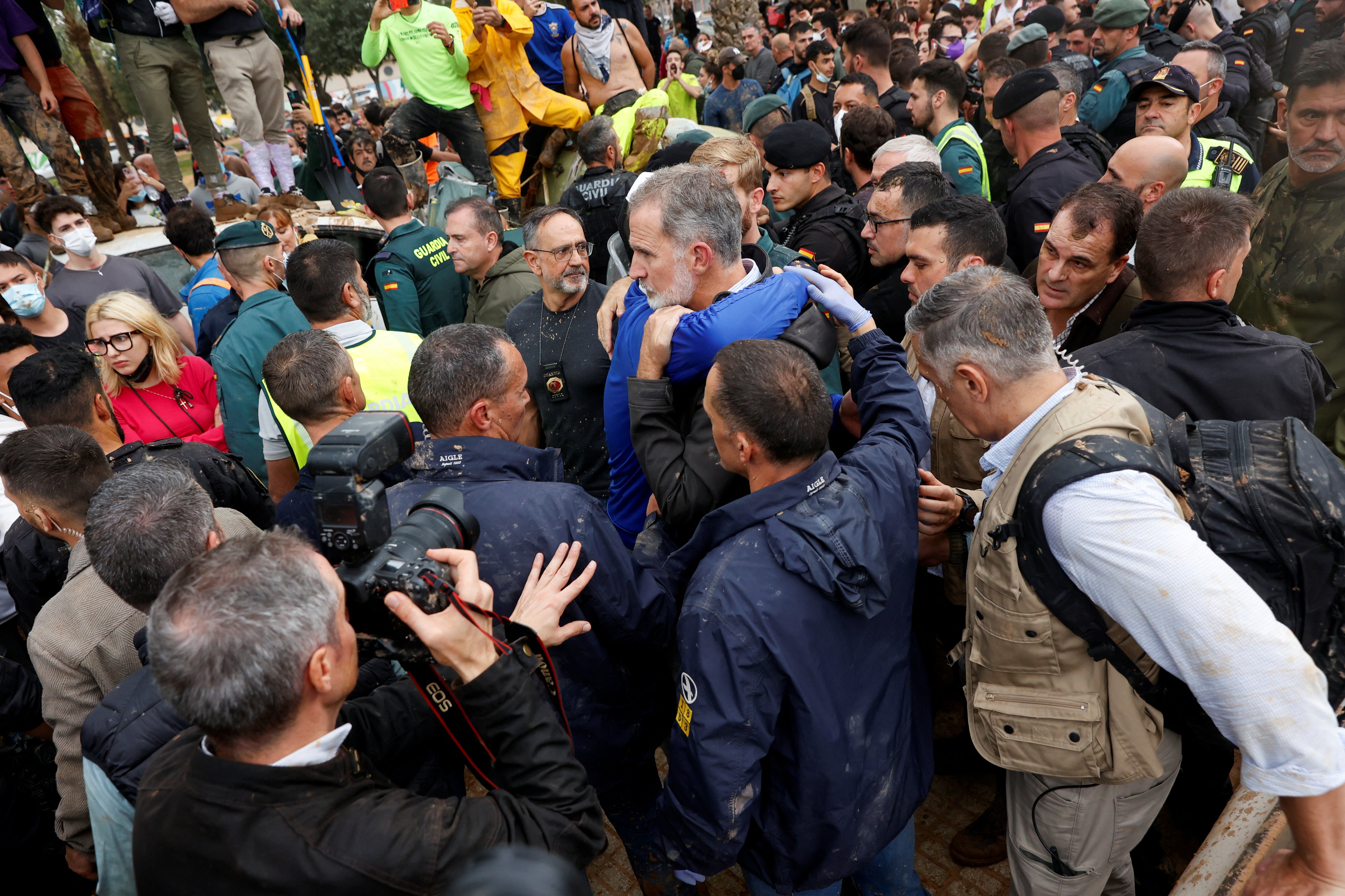 Hundreds of protestors angrily shouted “murderer” at King Felipe during the visit