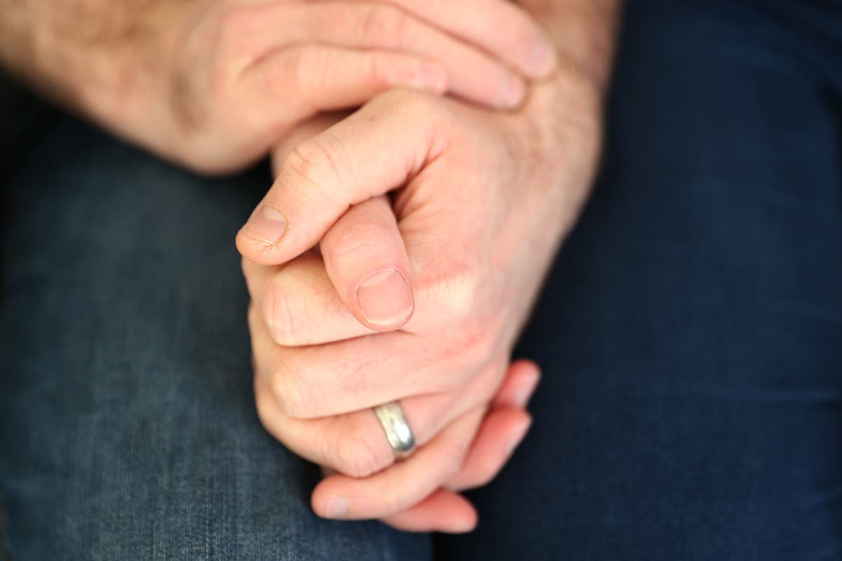 Unmarried people ‘may be at greater risk of depression’