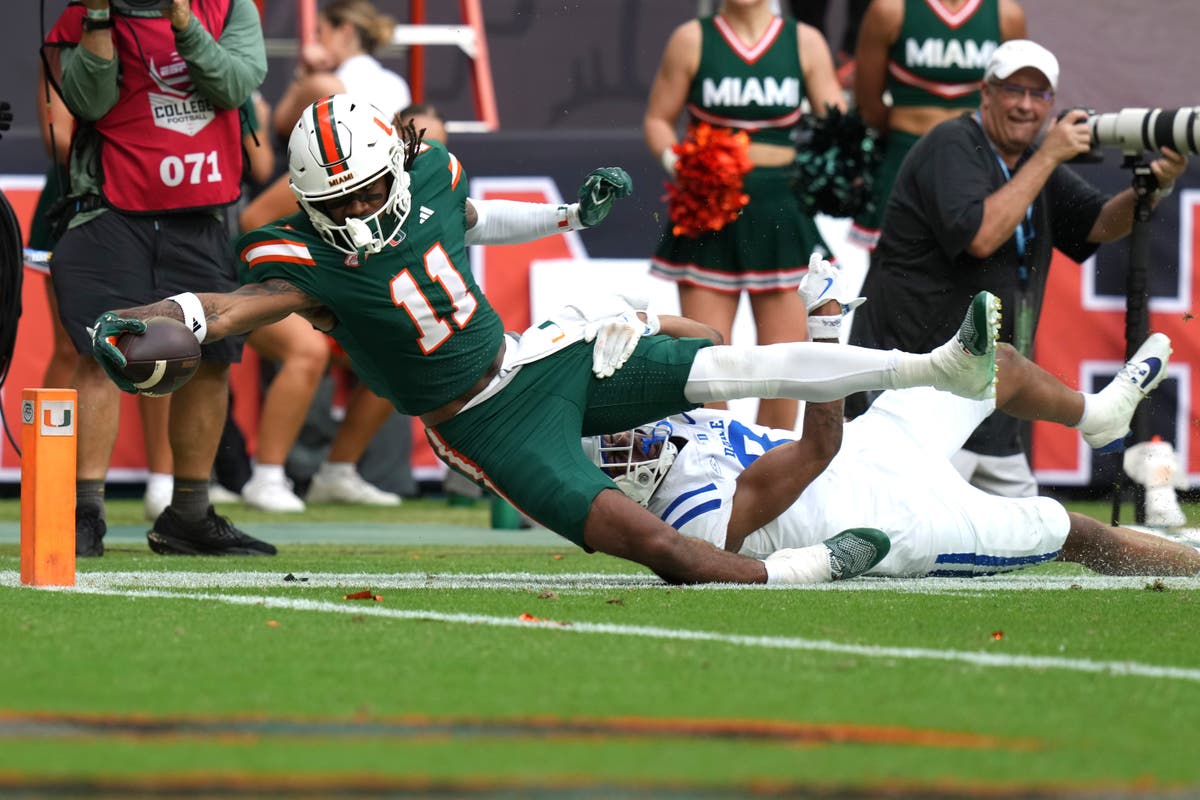 Oregon gets top billing in College Football Playoff’s opening rankings, Ohio St 2nd and Georgia 3rd