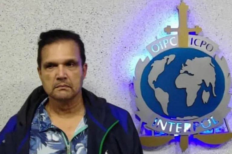 «Fat Leonard» ABŞ Hərbi Dəniz Qüvvələrini Aldatdığı Üçün 15 İllik Həbsə Məruz Qaldı