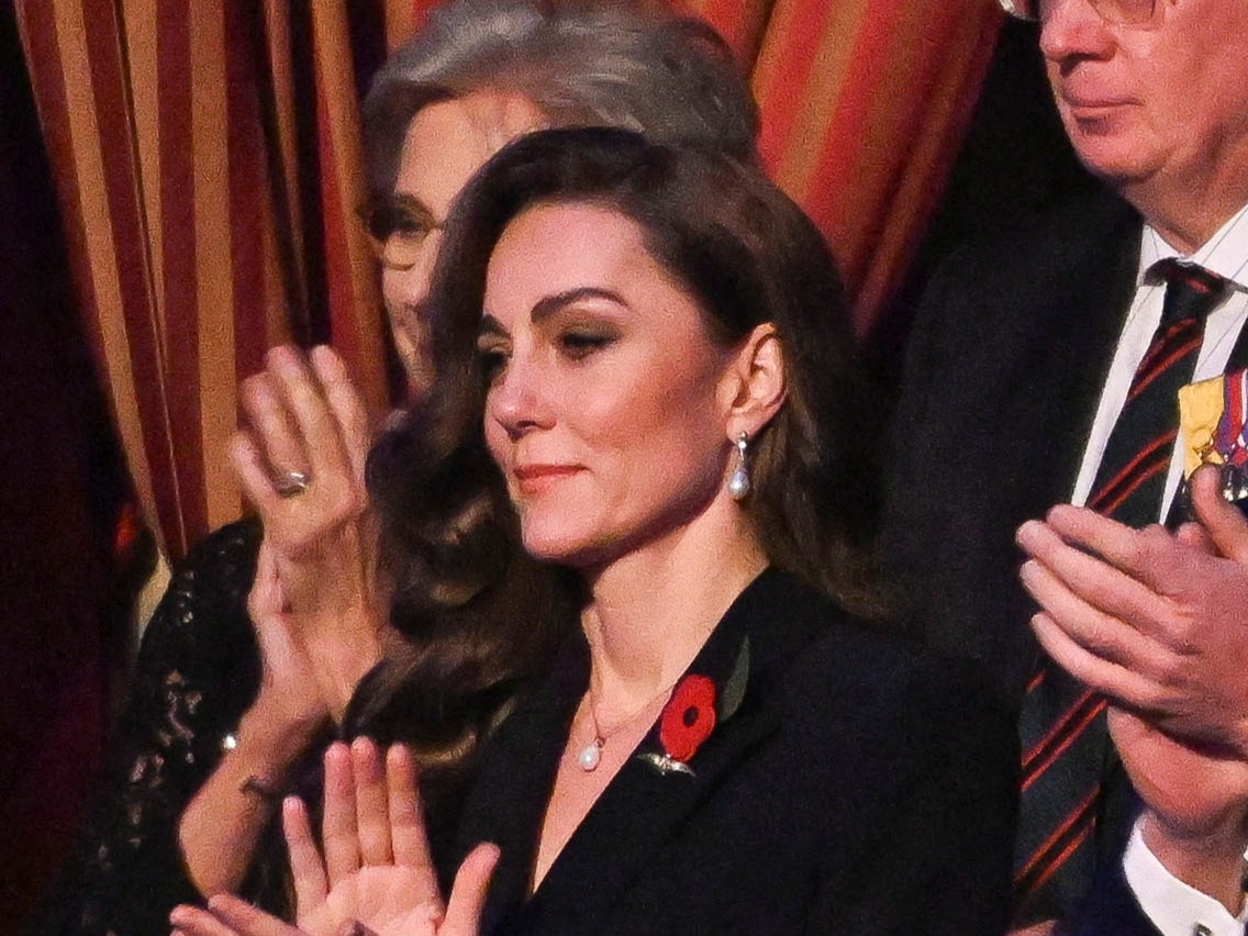 Kate Middleton wore special red poppy pin to the Festival of Remembrance