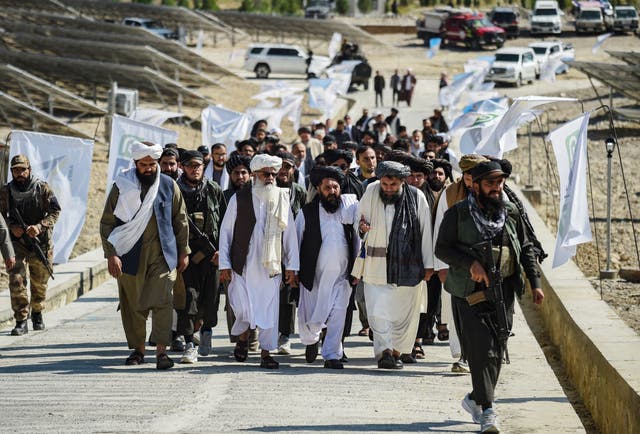 <p>Taliban authorities arrive for the inauguration of a 10 megawatt solar energy project in Naghlu in Surobi district of Kabul province</p>