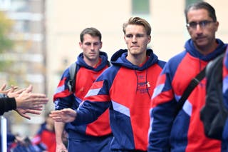 Martin Odegaard starts for Arsenal at Stamford Bridge