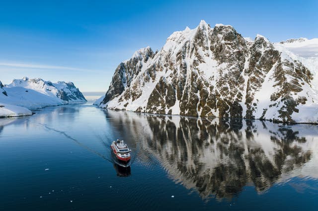 <p>Explore the wintery wonderland of Greenland by traversing the Arctic and North Atlantic waters</p>