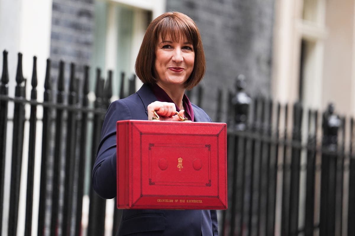 Reeves accused of business ‘betrayal’ as top bank warns over tax hikes