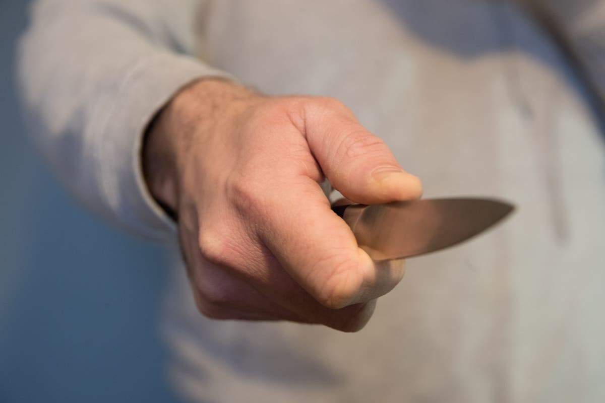 UK to Fine Social Media Executives for Illegal Knife Ads