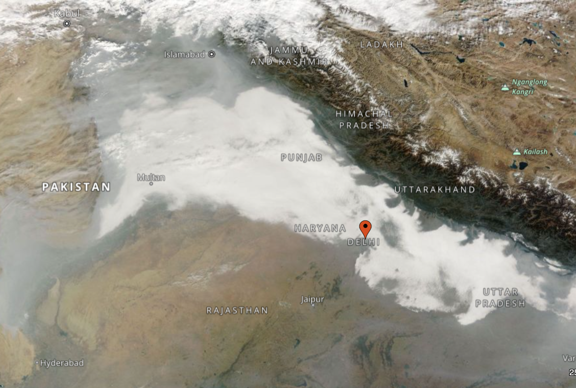 A blanket of air pollution seen over Delhi in northern India on 14 November