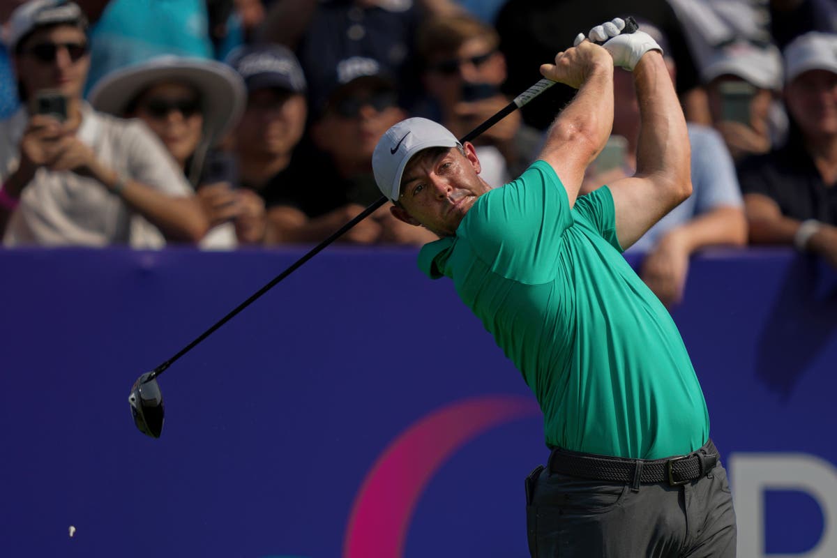 Rory McIlroy Shares Lead at DP World Tour Championship