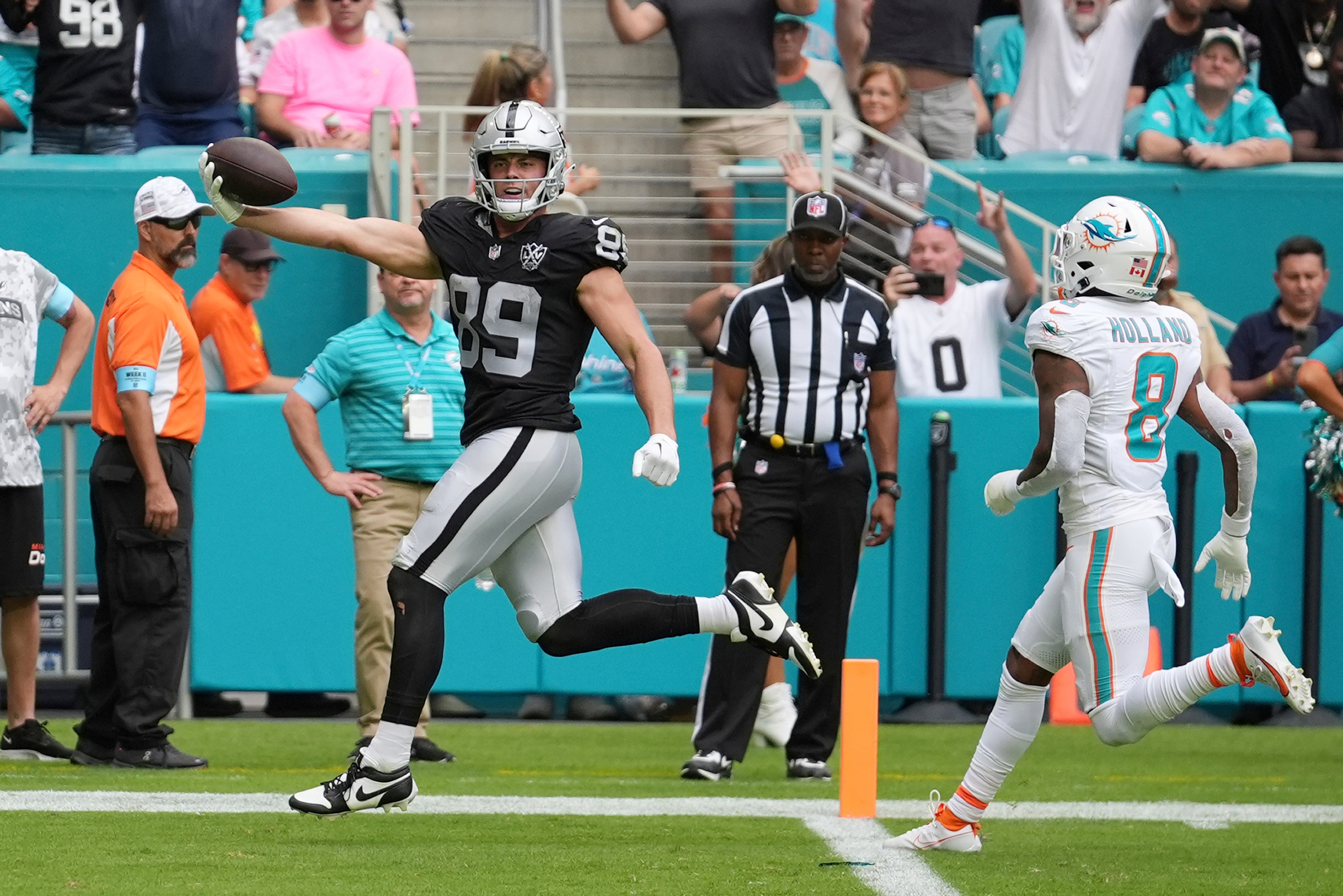 Raiders Dolphins Football